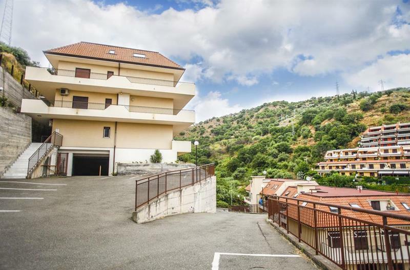 Miosotis Apartments Letojanni Exterior photo